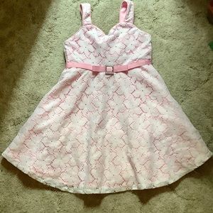 Youngland little girls white lace and pink dress